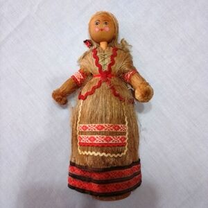 Vintage Fiber Husk Russian Folk Art Doll on Stand